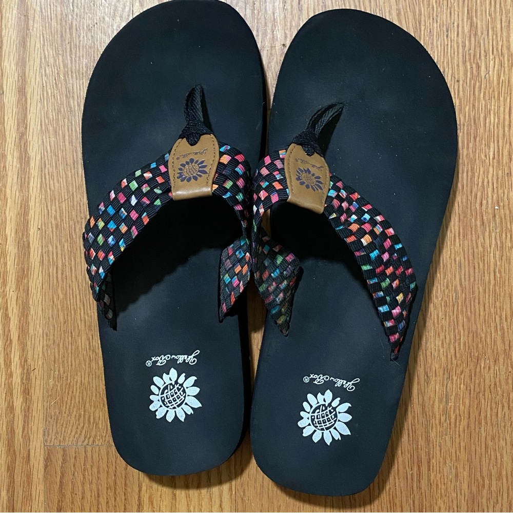 Yellow Box sandals flipflops